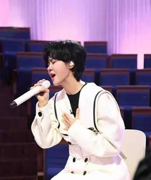 唐晓天娱乐圈爆料,揭秘明星幕后真相  第3张